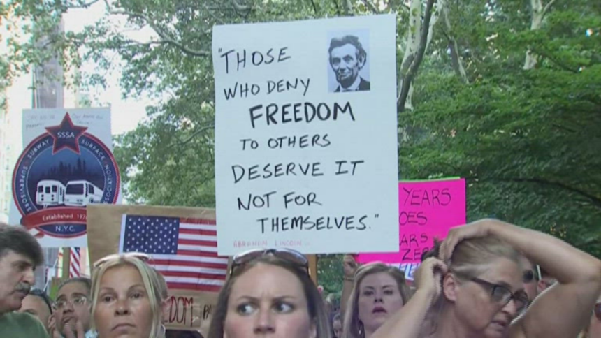NYC teachers protest vaccine mandate
