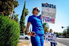 Nurses in Bakersfield protest California's vaccine mandate